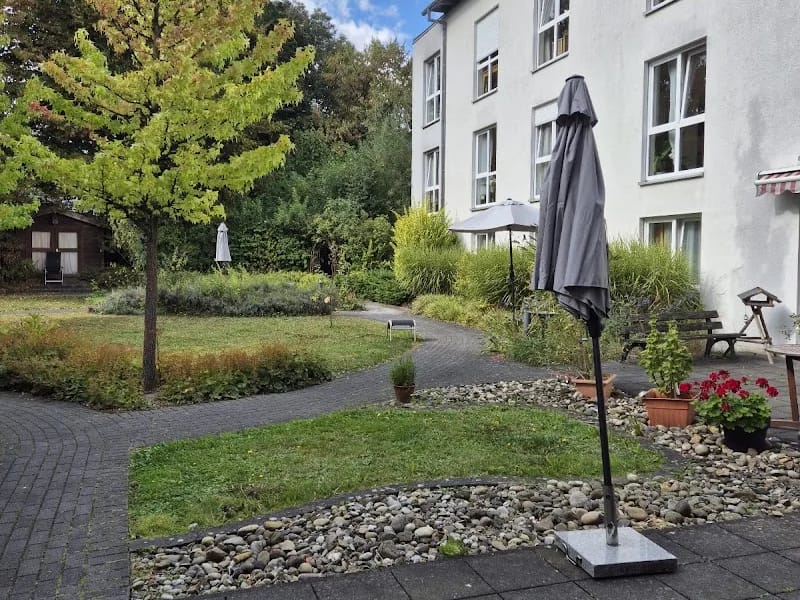 DRK Martha-Stapenhorst-Heim - Pflegeheim in Bielefeld, Nordrhein-Westfalen photo 2