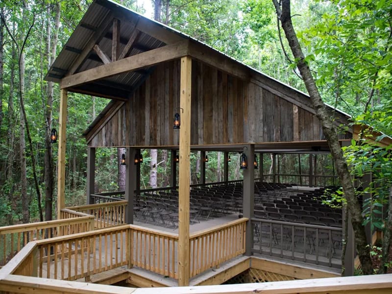 Kingfisher Lodge in Bristol, England photo 1