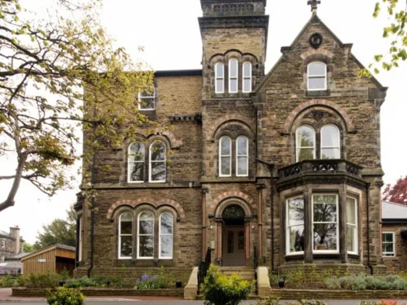 Martin Grange - Nursing Home in Harrogate, England photo 2