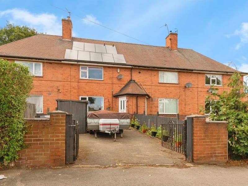 48 Bells Lane - Assisted Living in Nottingham, England photo 3