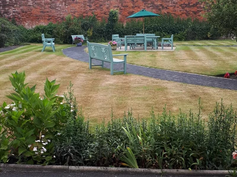 Lyndale Nursing Home in Southport, England photo 1