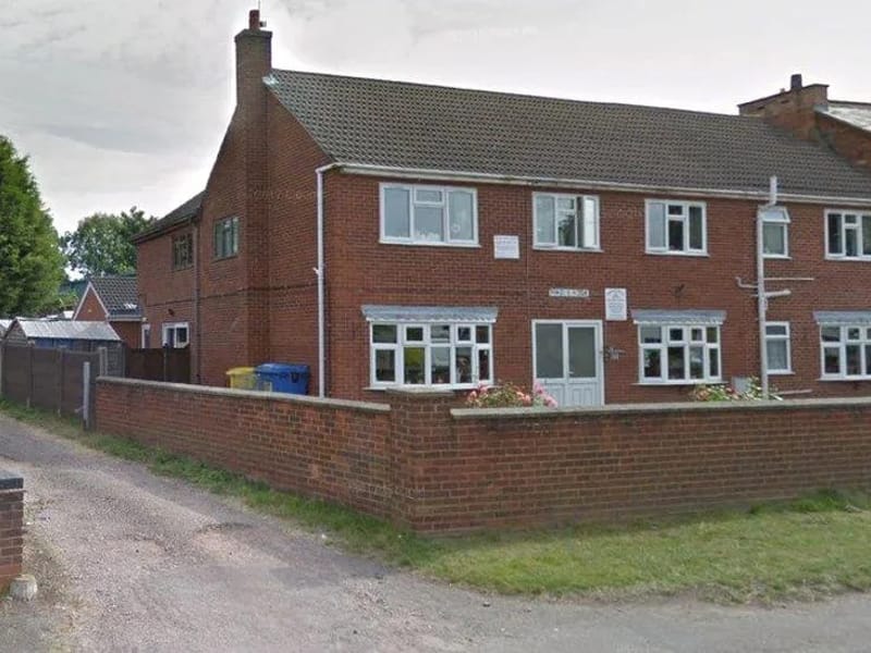 Pinglenook Residential Home - Assisted Living in Loughborough, England photo 2