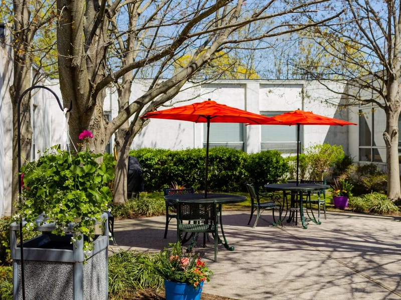 Ross Center for Nursing and Rehabilitation — Nursing Home, Brentwood, NY · photo 3