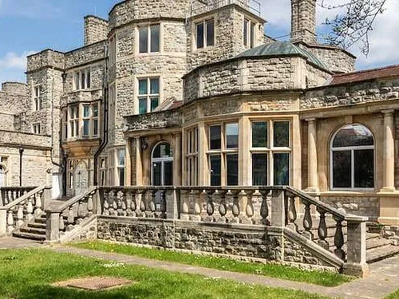 Kingswood House - Assisted Living in Wellingborough, England photo 3