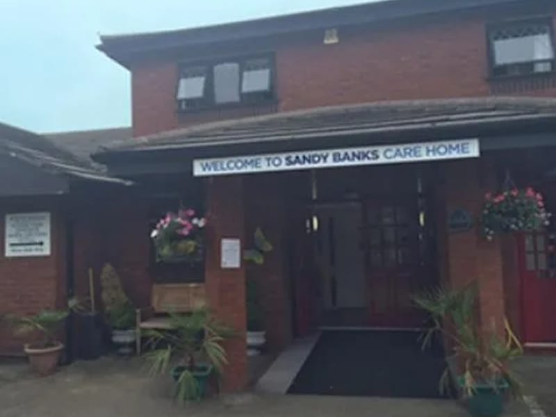 Sandy Banks Care Home - Nursing Home in Leyland, England photo 2