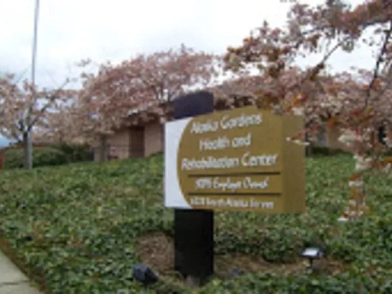 Alaska Gardens Health and Rehabilitation - Nursing Home in Tacoma, WA photo 3