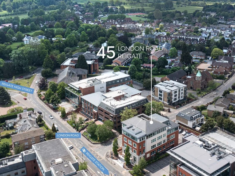 33 Blanford Road - Nursing Home in Reigate, England photo 2