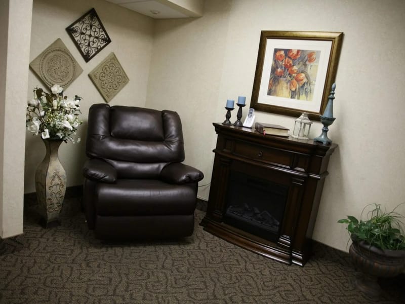 Hickory Creek at Scottsburg - Nursing Home in Scottsburg, IN photo 1