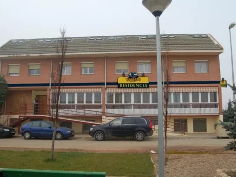 Residencia De Ancianos Hogar Club 65 - Hogar de Ancianos in Pinseque, Aragón photo 1