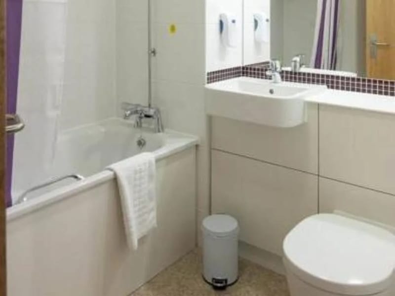 Bradwell Hall Nursing Home - Nursing Home in Newcastle Under Lyme, England photo 3