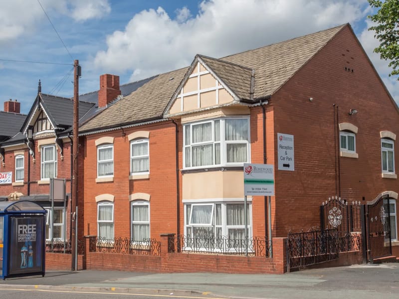 Rosewood Residential Care Home - Assisted Living in Greenhithe, England photo 2