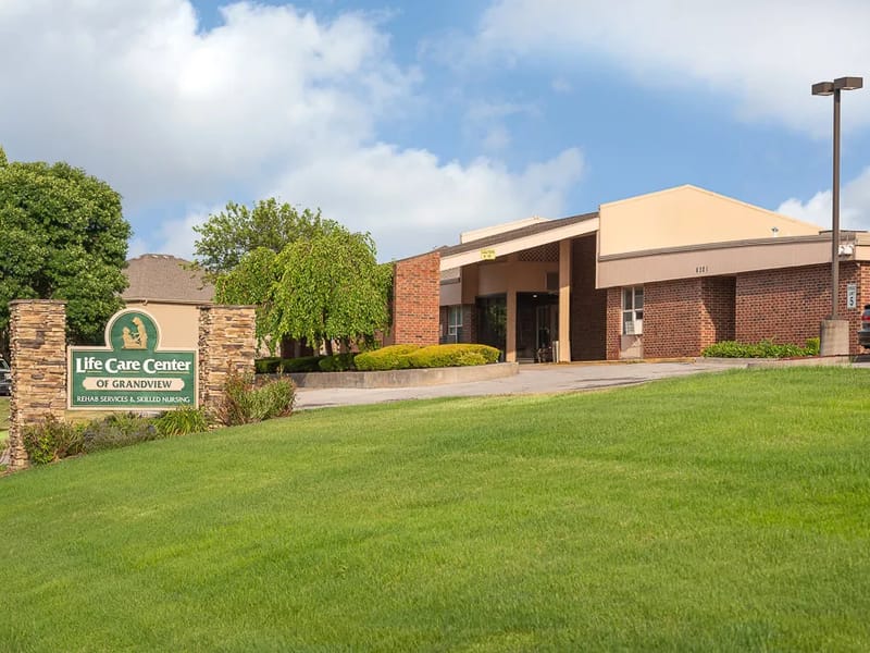 Life Care Center of Grandview — Nursing Home, Grandview, MO · photo 1