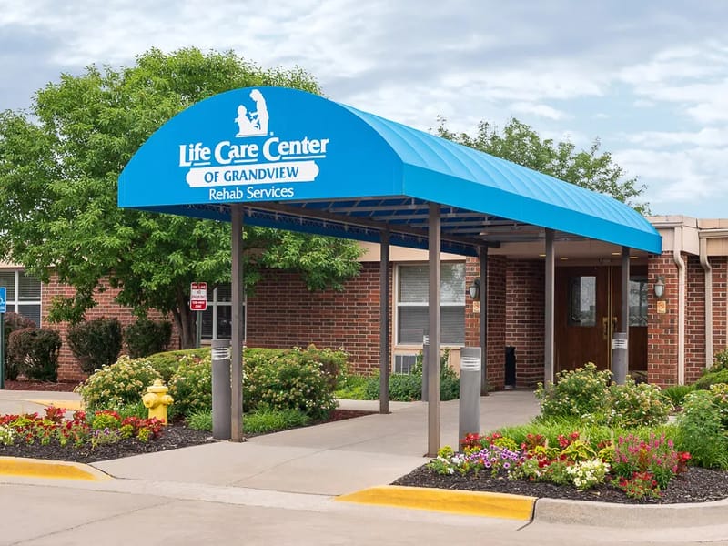 Life Care Center of Grandview — Nursing Home, Grandview, MO · photo 2