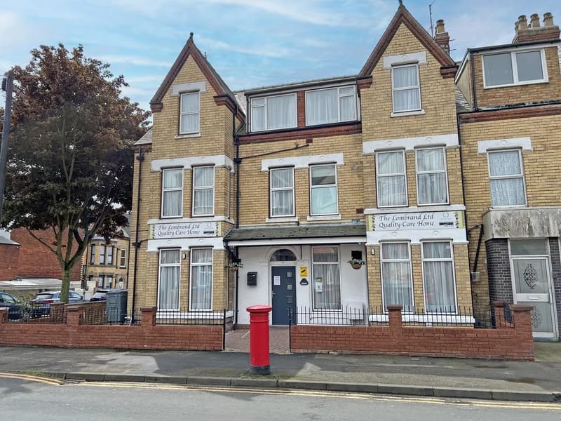The Lombrand Limited - Nursing Home in Bridlington, England photo 3