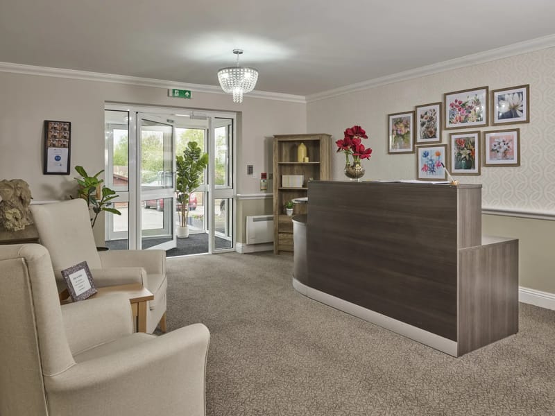 Woodbury Court - Nursing Home in Laindon, England photo 2