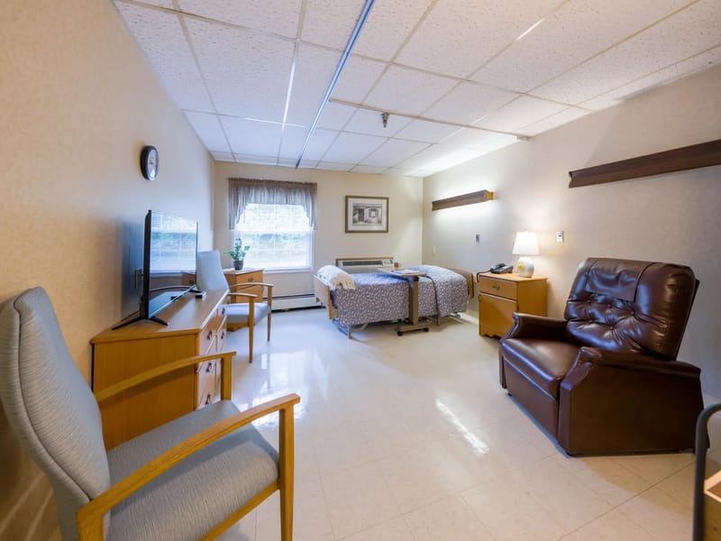 Altercare of Navarre Ctr for Rehab & Nrsg Care - Nursing Home in Navarre, OH photo 3