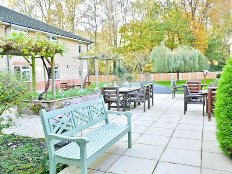 Fitzwarren House - Nursing Home in Swindon, England photo 1