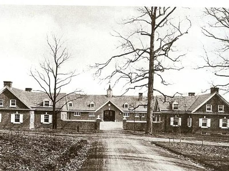 Willow Brook House in Corby, England photo 3
