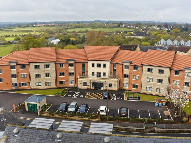 Flowers Manor - Nursing Home in Chippenham, England photo 2