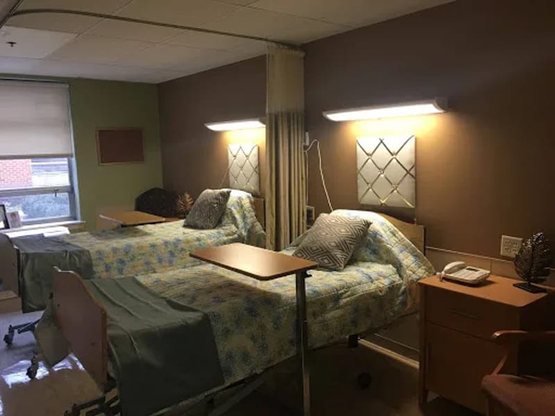 Abingdon Care & Rehabilitation Center - Nursing Home in Dunellen, NJ photo 2
