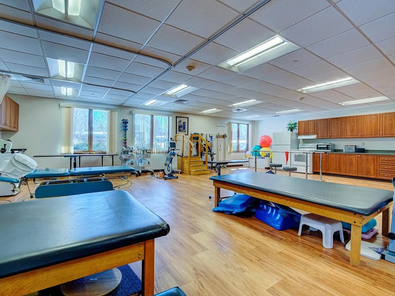 Bethel Manor - Nursing Home in Evansville, IN photo 2