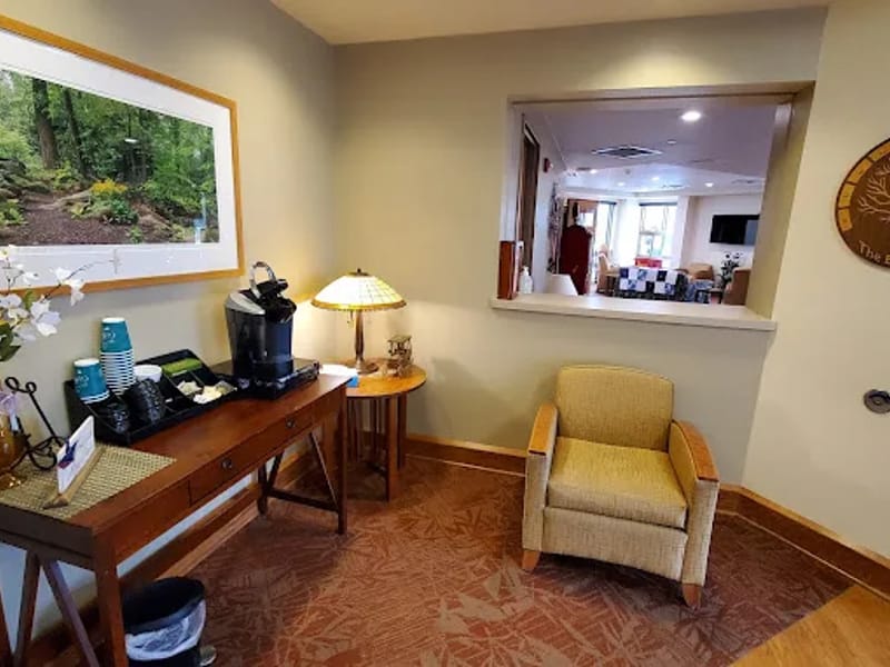 Lindengrove Menomonee Falls - Nursing Home in Menomonee Falls, WI photo 3