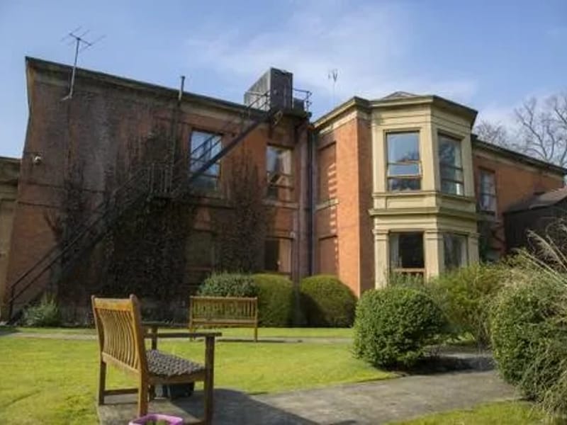 Springfield Park Nursing Home in Rochdale, England photo 2