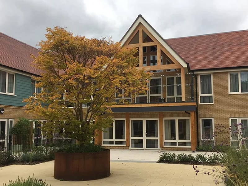 Amethyst Care Home - Assisted Living in Carshalton, England photo 2