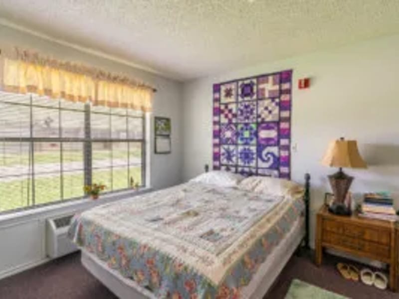 Country Home Estates - Assisted Living in Commerce, TX photo 3
