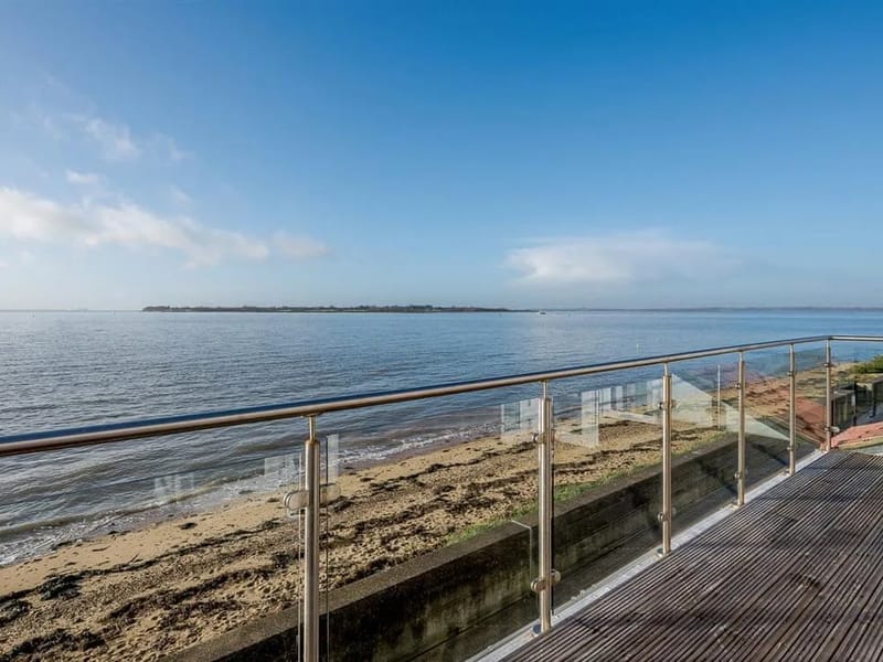 165 Point Clear Road - Assisted Living in Clacton-On-Sea, England photo 2