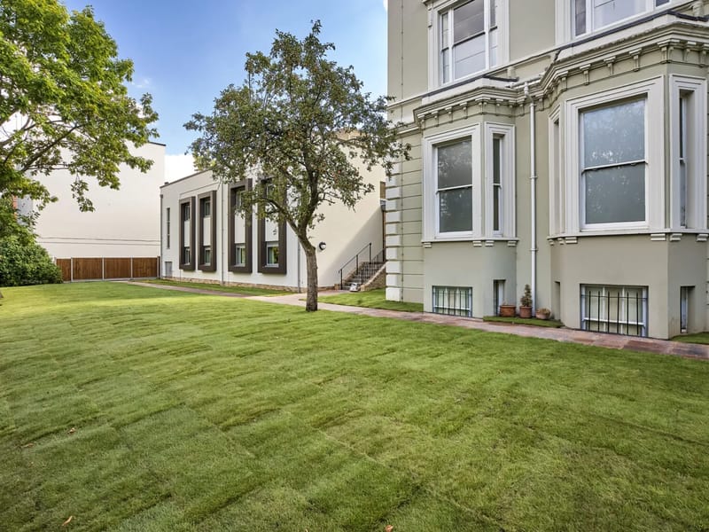 Chargrove Lawn - Nursing Home in Cheltenham, England photo 1