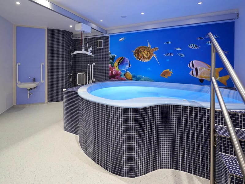 Helen and Douglas House in Oxford, England photo 1