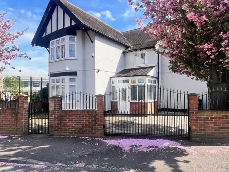 Perrymans - In-Home Care in Ilford, England photo 2