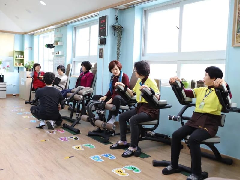 도담노인재활주간보호 - 주간보호 in Sejong, 세종특별자치시 photo 2