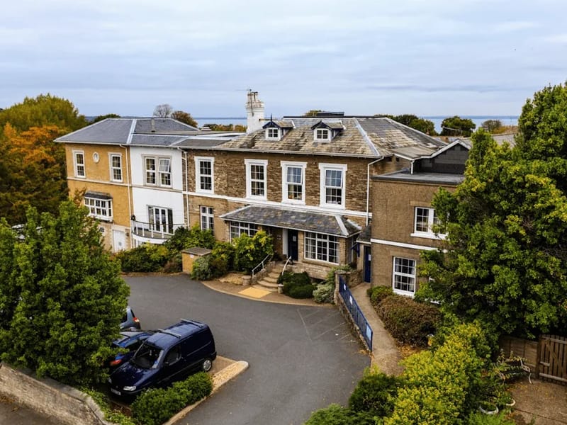 Highfield House Nursing Home - Nursing Home in Ryde, England photo 1