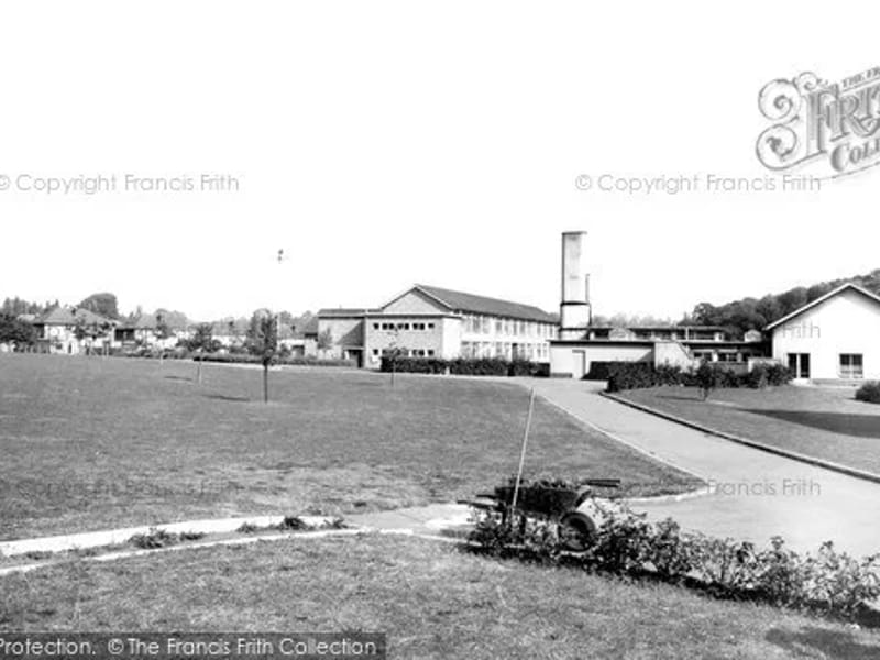 Knighton Manor Limited in Leicester, England photo 2