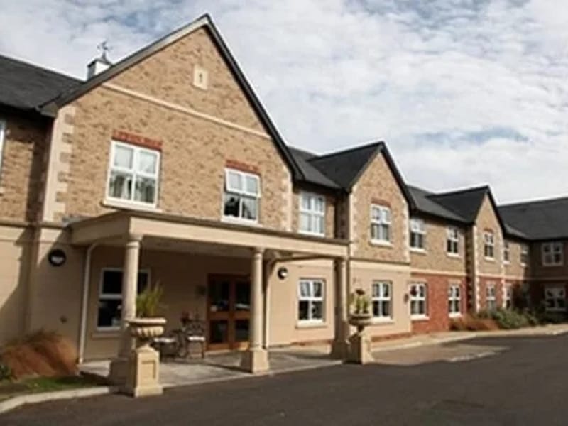 Hunters Down Care Home - Nursing Home in Huntingdon, England photo 2