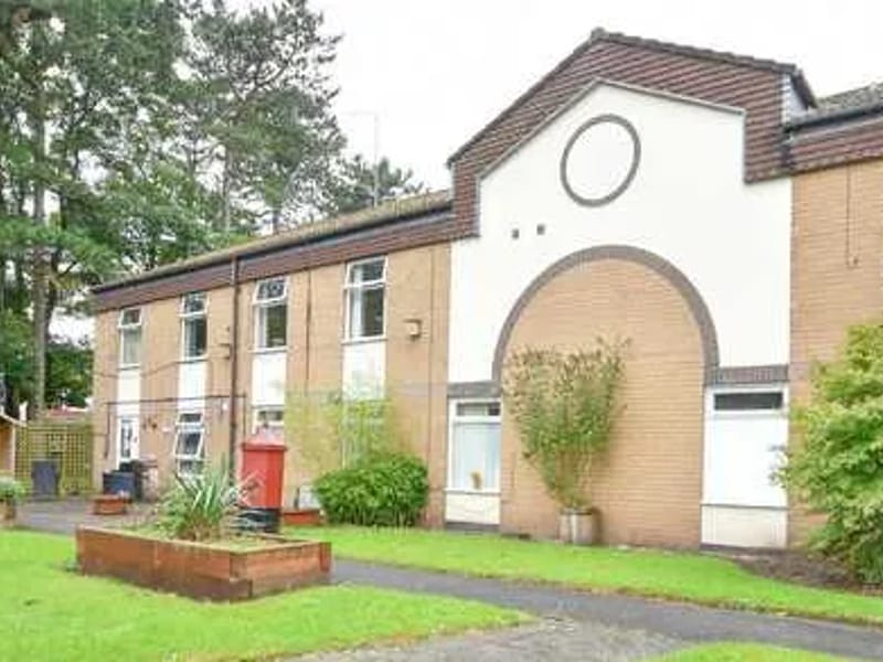 New Milton Nursing Home - Nursing Home in Stoke-On-Trent, England photo 3