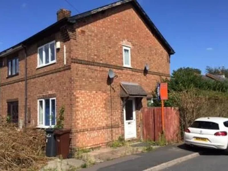 Glenthorne House - Nursing Home in Bilston, England photo 2