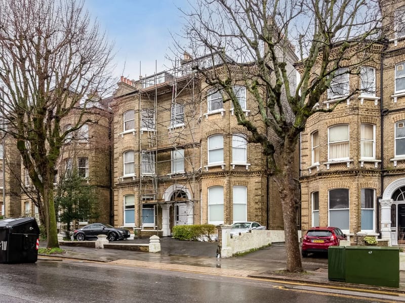3 The Droveway - Assisted Living in Hove, England photo 1