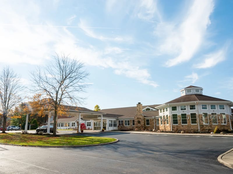 Crown Center at Laurel Lake - Assisted Living in Hudson, OH photo 2