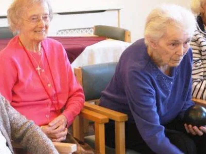 Redclyffe Residential Care Home - Assisted Living in Rushden, England photo 2