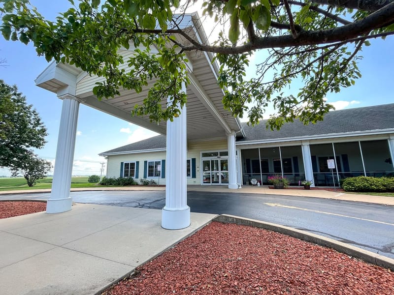 Lindengrove Waukesha - Nursing Home in Waukesha, WI photo 1