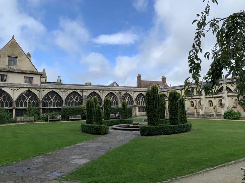 Kings Den in Gloucester, England photo 2