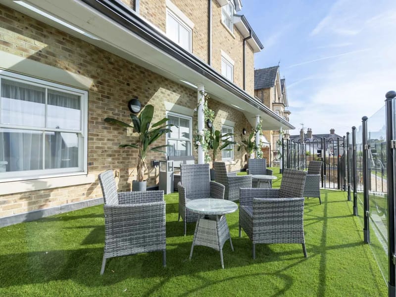 Hillview Care Home - Assisted Living in Ware, England photo 1
