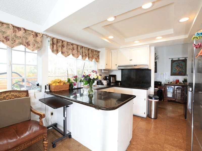 Baron'S Presidio University City - Assisted Living in San Diego, CA photo 3