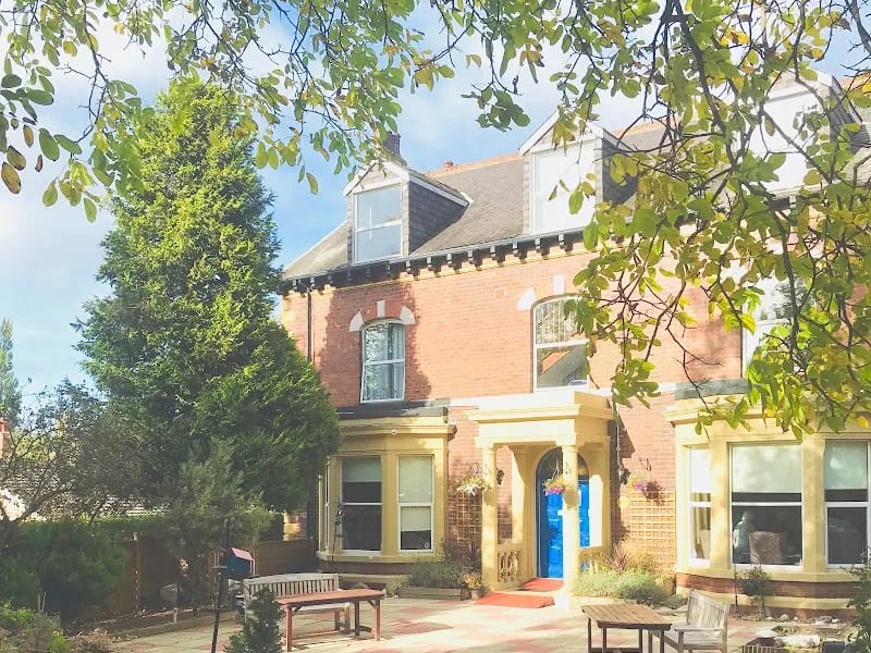 Ashfield Nursing & Residential Home - Nursing Home in Leeds, England photo 2