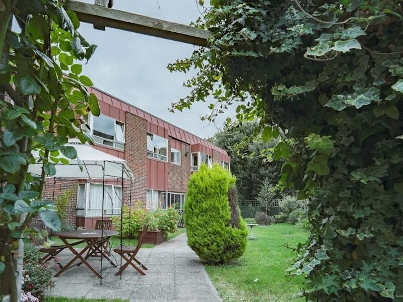 Amali Care - Nursing Home in Southampton, England photo 9