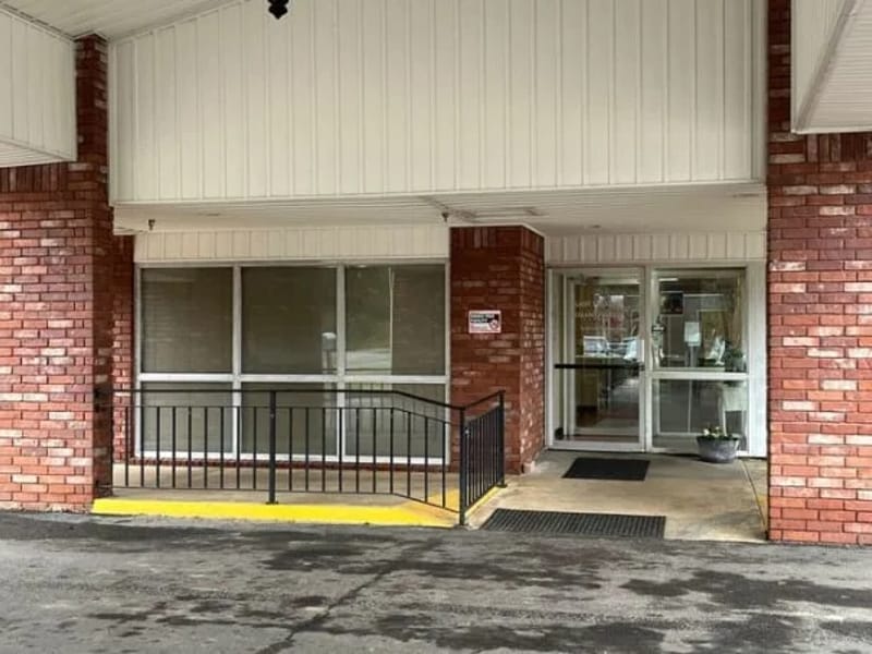 Paris Health and Rehabilitation Center - Nursing Home in Paris, AR photo 2