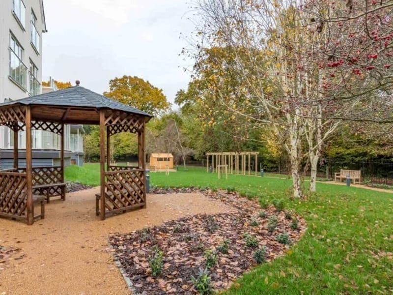 Skylark House in Horsham, England photo 3